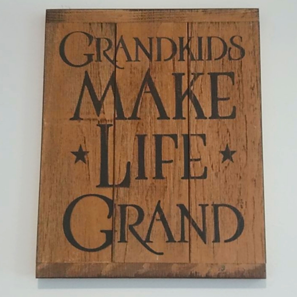 "Grandkids make Life Grand" Wood Home Decor Sign